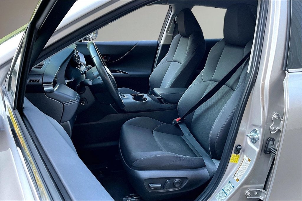 2022 Toyota Venza LE