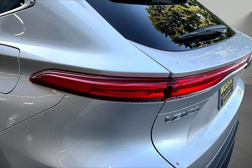 2022 Toyota Venza LE
