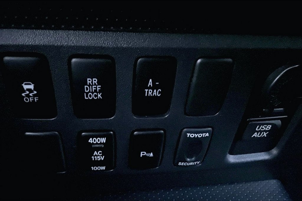 2011 Toyota FJ Cruiser Base