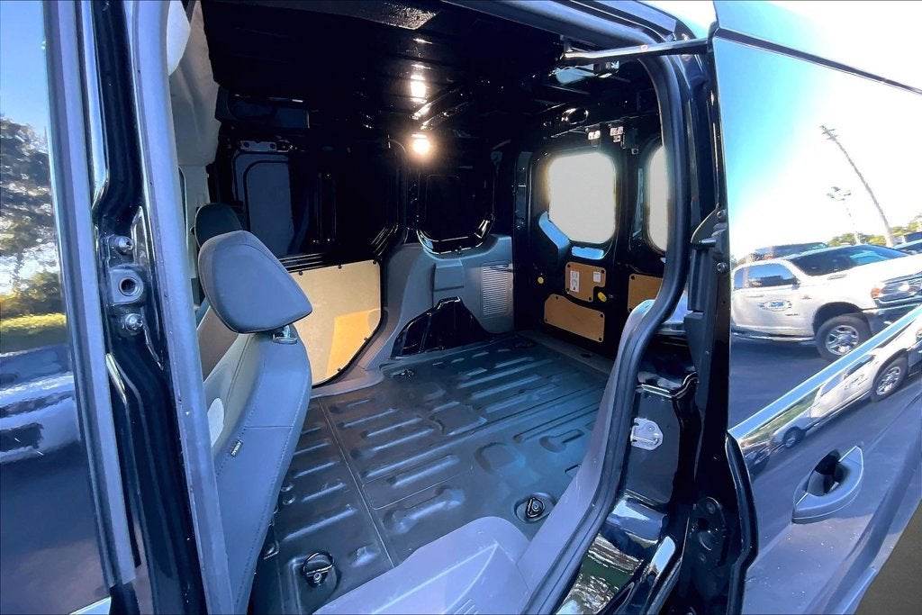 2022 Ford Transit Connect XL
