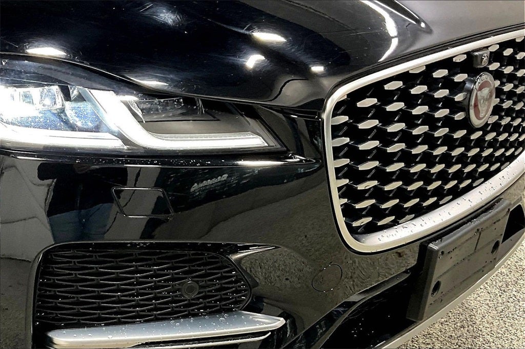 2021 Jaguar F-PACE P250