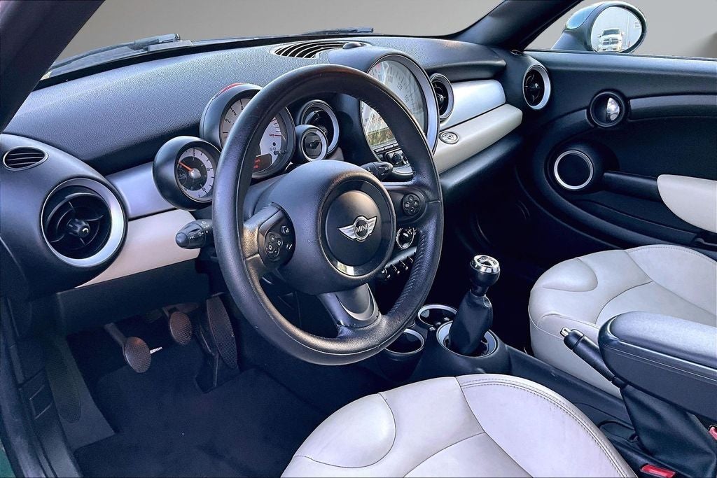2013 MINI Roadster Base