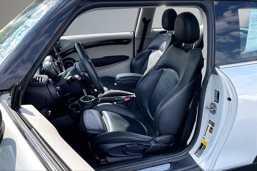 2015 MINI Hardtop Base