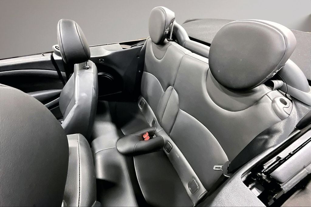 2015 MINI Convertible 2dr