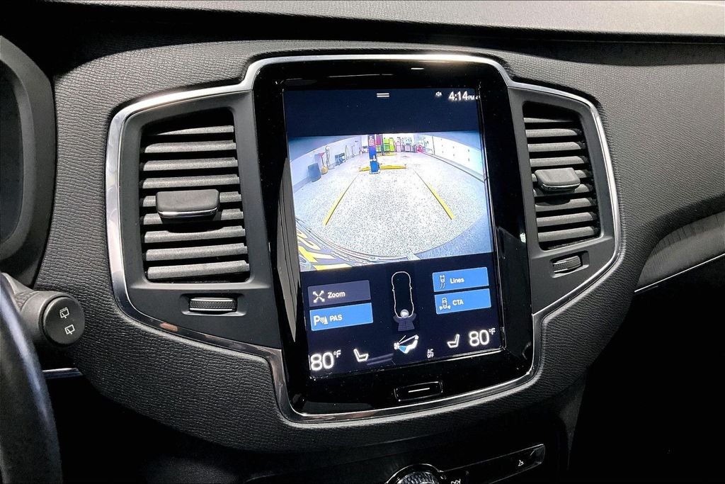 2020 Volvo XC90 T6 Momentum