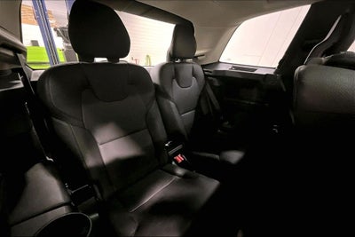 2020 Volvo XC90 T6 Momentum