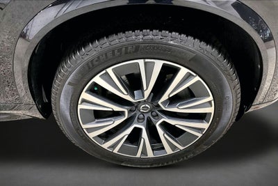2020 Volvo XC90 T6 Momentum
