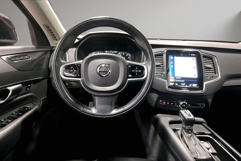 2020 Volvo XC90 T6 Momentum