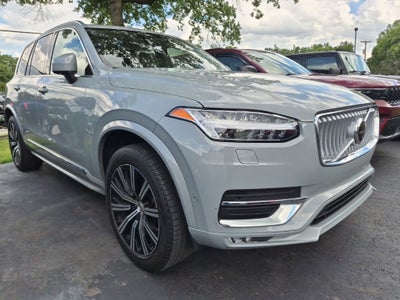 2024 Volvo XC90 B5 Plus