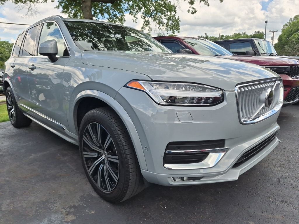 2024 Volvo XC90 B5 Plus