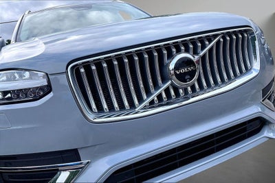 2024 Volvo XC90 B5 Plus