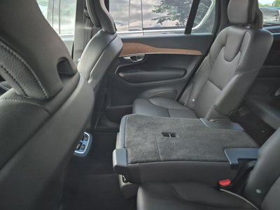 2024 Volvo XC90 B5 Plus