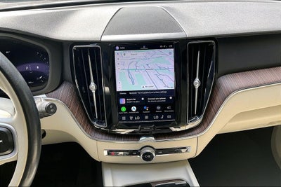 2022 Volvo XC60 B5 Momentum