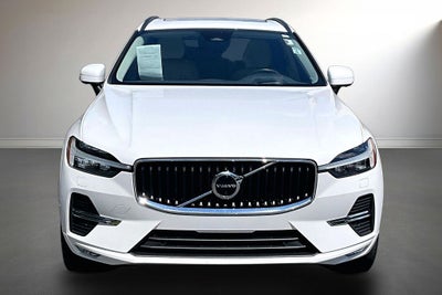 2022 Volvo XC60 B5 Momentum
