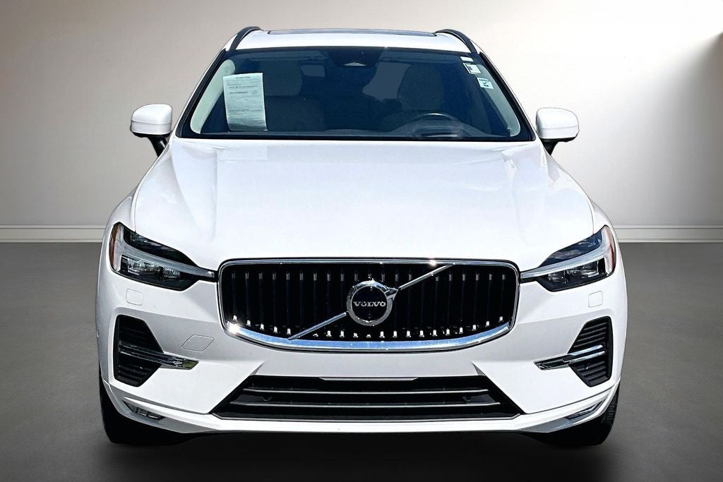 2022 Volvo XC60 B5 Momentum