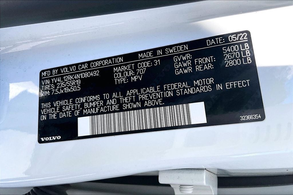 2022 Volvo XC60 B5 Momentum