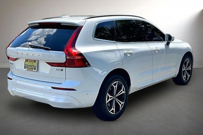2022 Volvo XC60 B5 Momentum