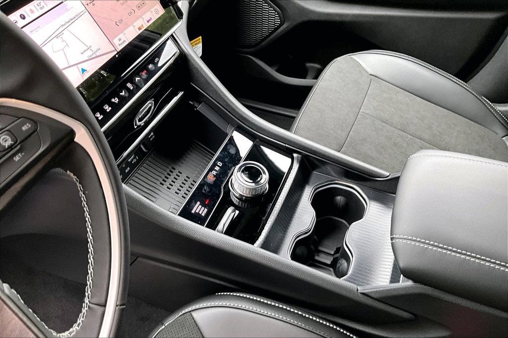2027 Jeep Grand Cherokee Laredo Altitude