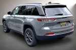 2027 Jeep Grand Cherokee Laredo Altitude