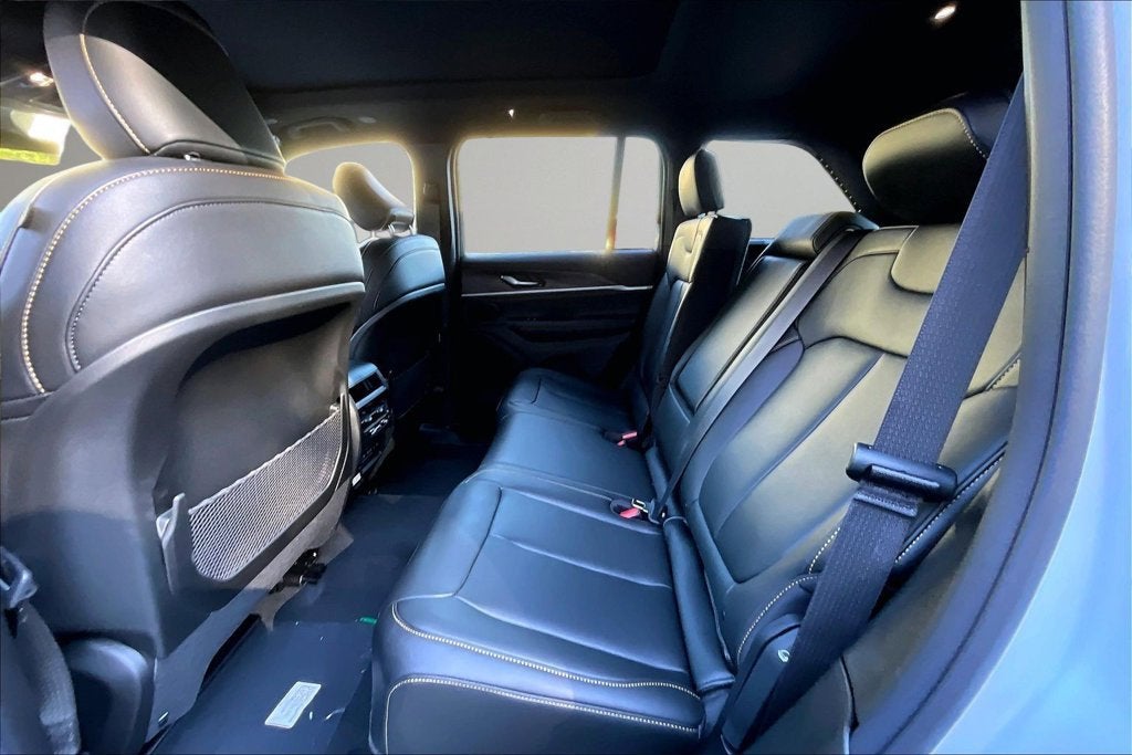 2026 Jeep Grand Cherokee 85th Anniversary Edition