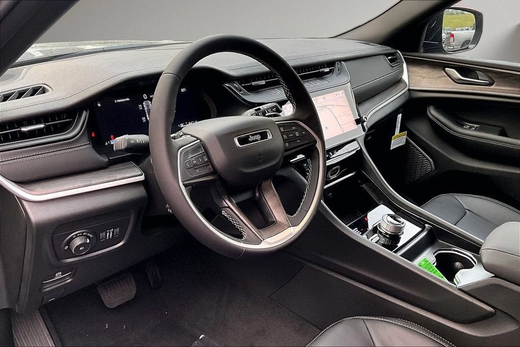2026 Jeep Grand Cherokee Limited Reserve