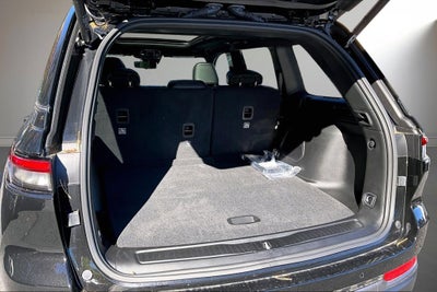 2026 Jeep Grand Cherokee 85th Anniversary Edition