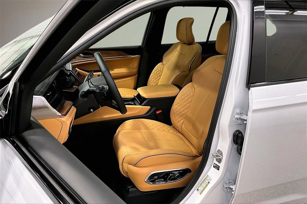 2025 Jeep Grand Cherokee Summit Reserve