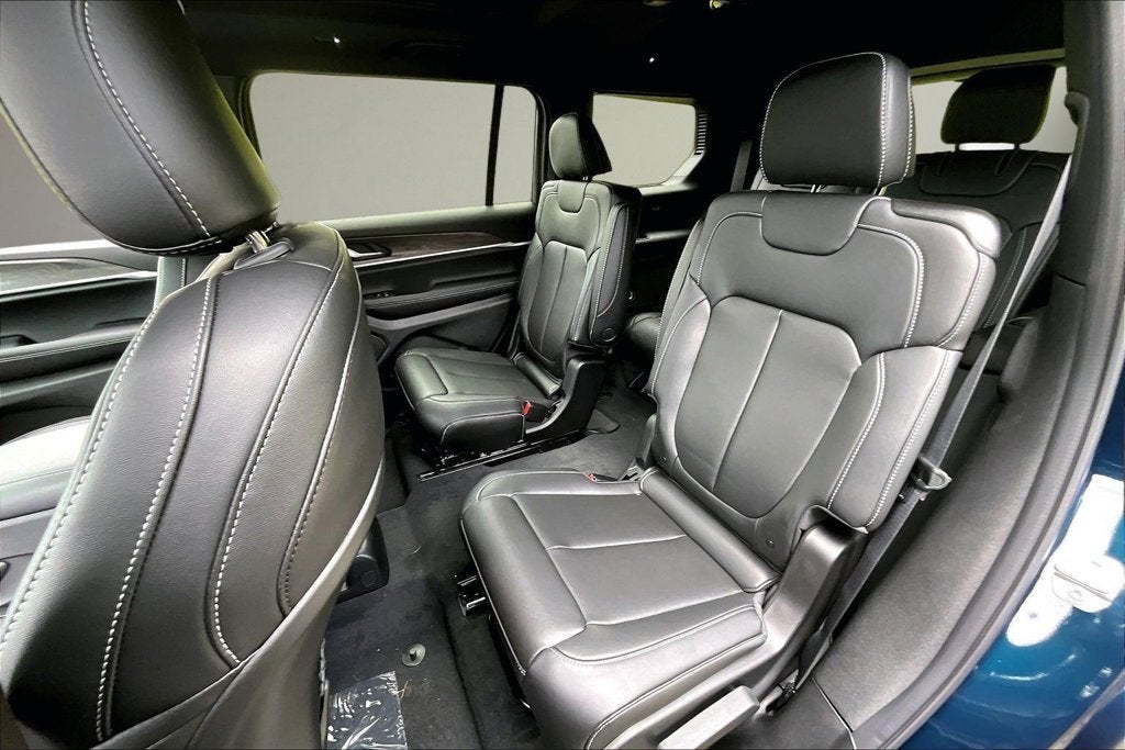 2027 Jeep Grand Cherokee L Limited