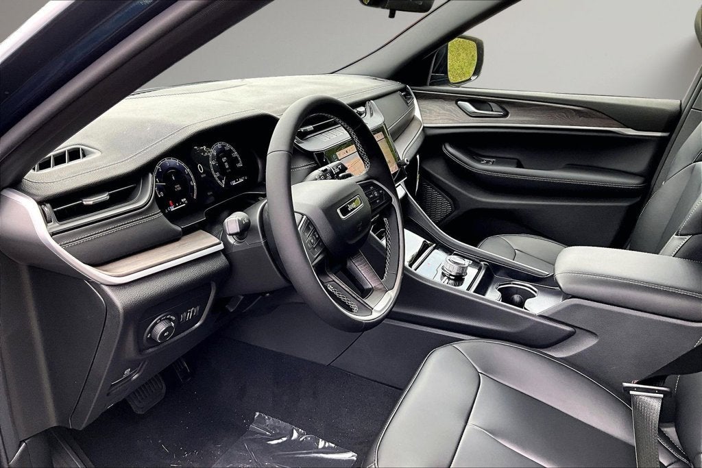 2027 Jeep Grand Cherokee L Limited
