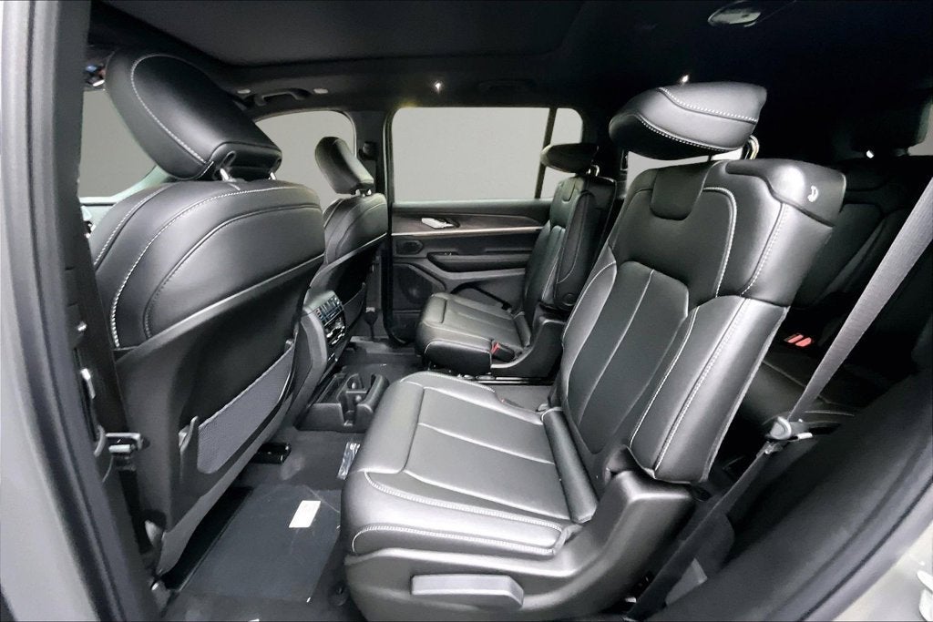 2027 Jeep Grand Cherokee L Limited