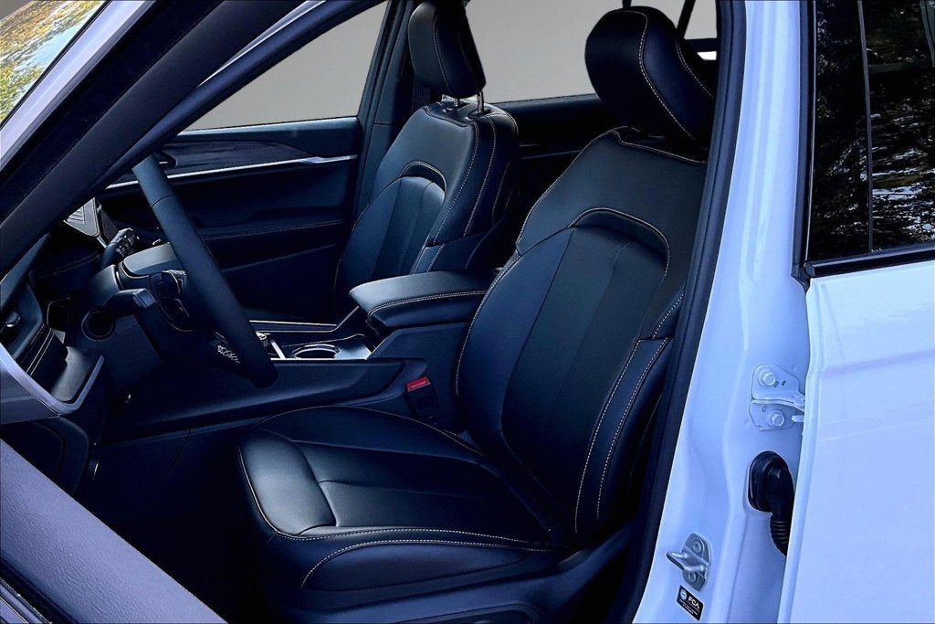 2027 Jeep Grand Cherokee L Limited