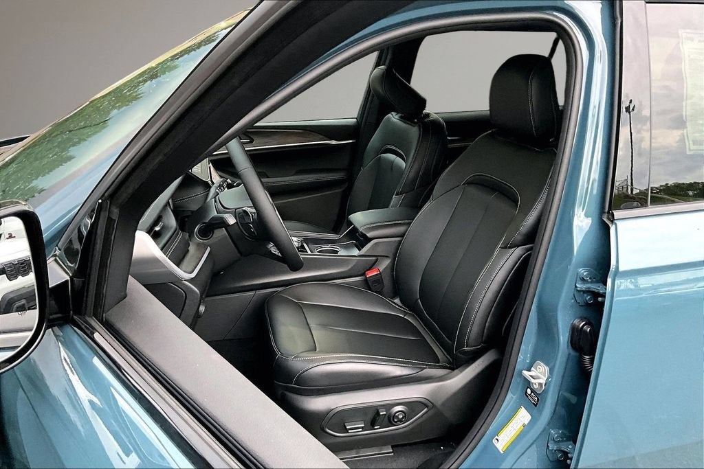 2027 Jeep Grand Cherokee L Limited