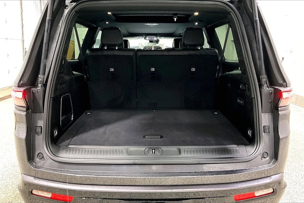 2026 Jeep Grand Wagoneer L Limited Reserve