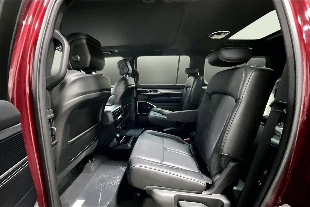 2026 Jeep Grand Wagoneer Limited Altitude