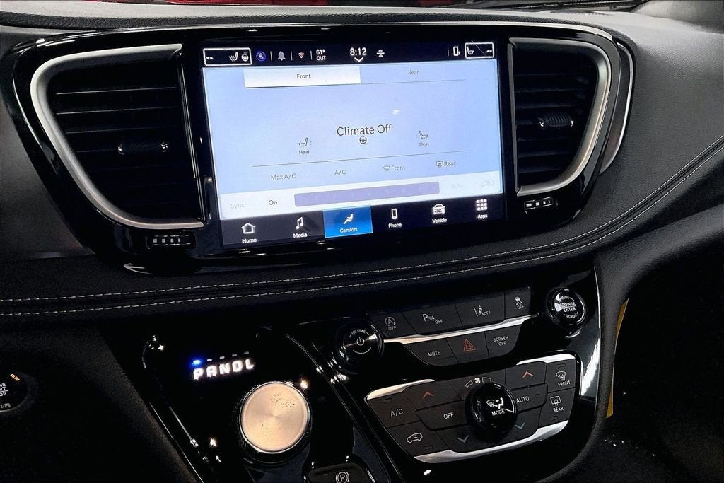 2026 Chrysler Pacifica Select