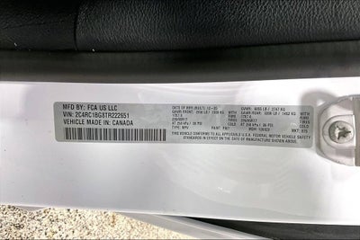 2026 Chrysler Pacifica Select