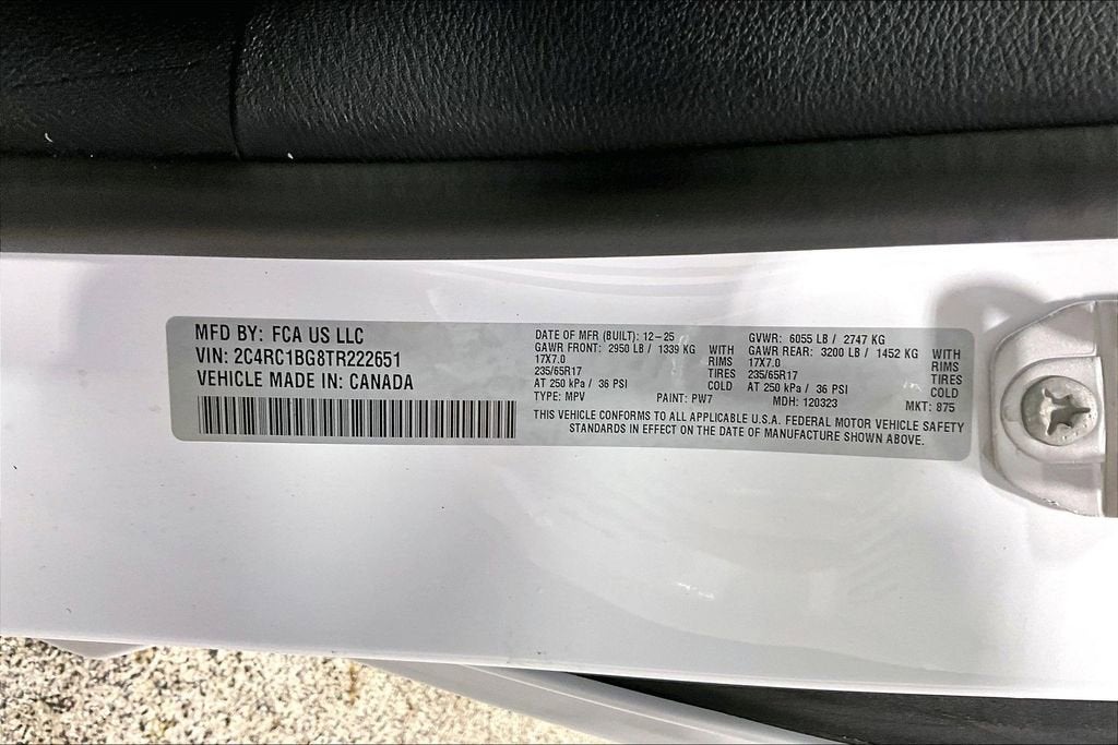 2026 Chrysler Pacifica Select