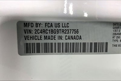 2026 Chrysler Pacifica Select