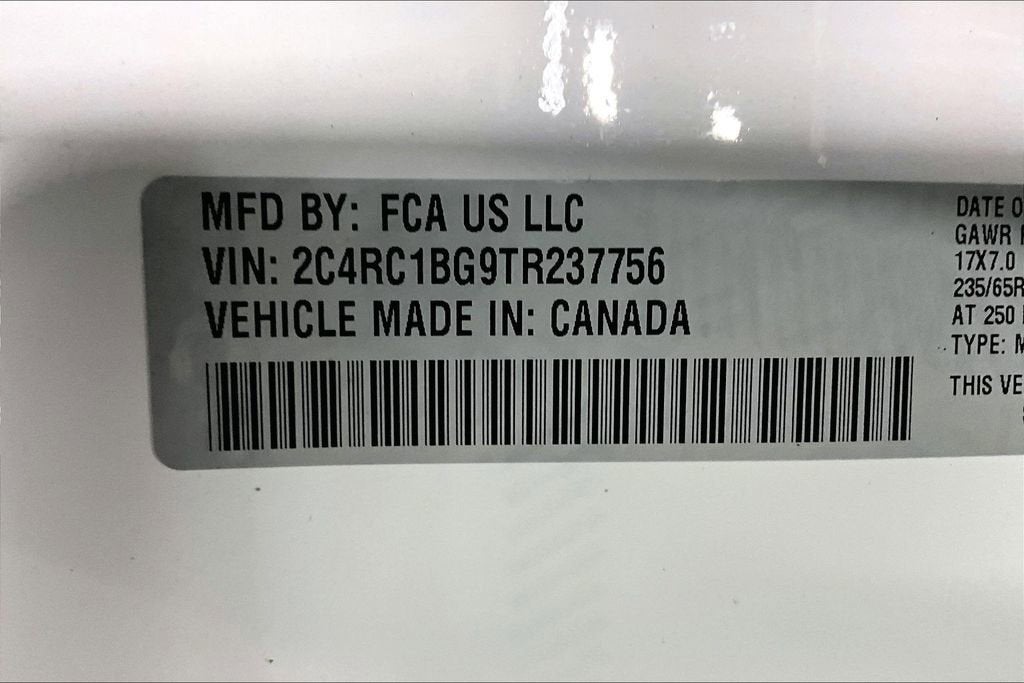 2026 Chrysler Pacifica Select