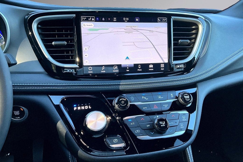 2027 Chrysler Pacifica Limited