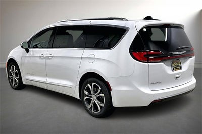2026 Chrysler Pacifica Pinnacle