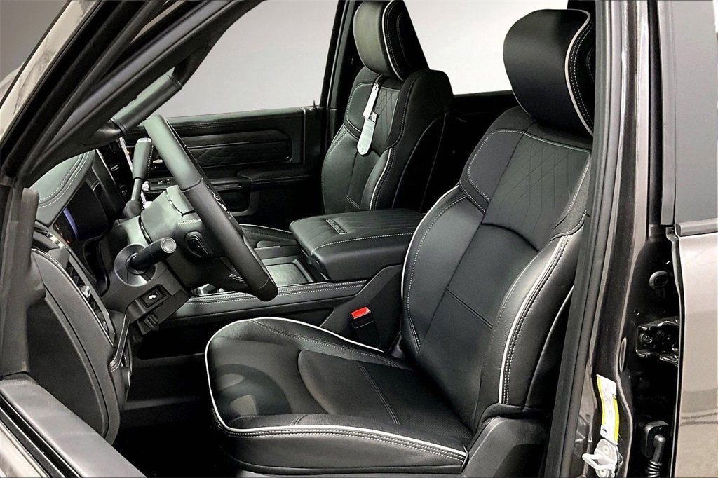 2026 RAM 3500 Limited