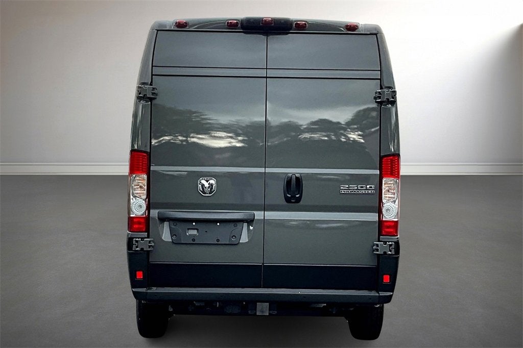 2025 RAM ProMaster Cargo Van SLT