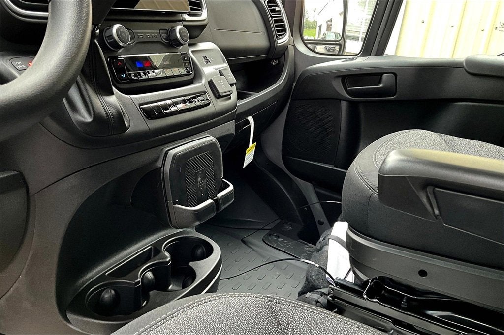 2025 RAM ProMaster Cargo Van SLT