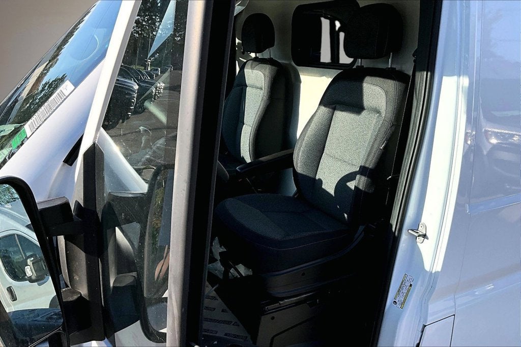 2027 RAM ProMaster Cargo Van Tradesman