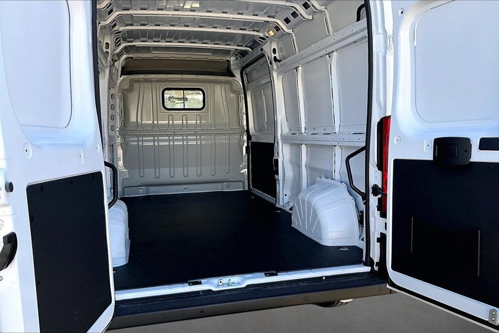 2027 RAM ProMaster Cargo Van Tradesman