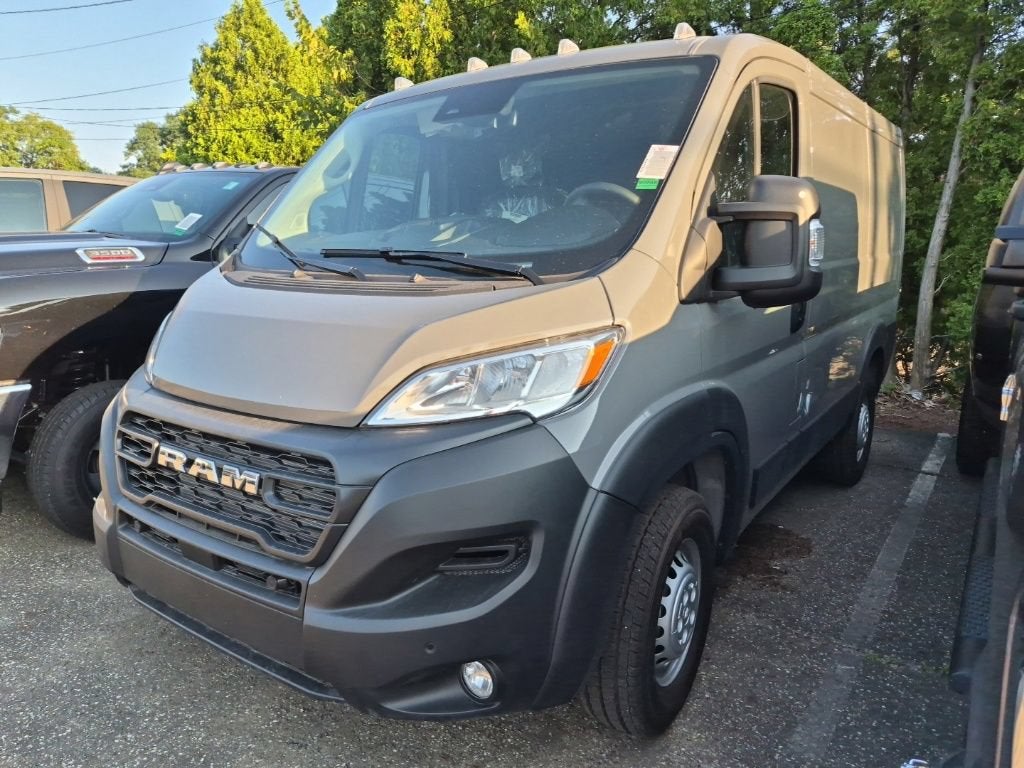 2026 RAM ProMaster Cargo Van Tradesman
