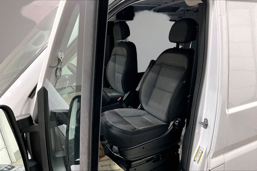 2026 RAM ProMaster Cargo Van Tradesman